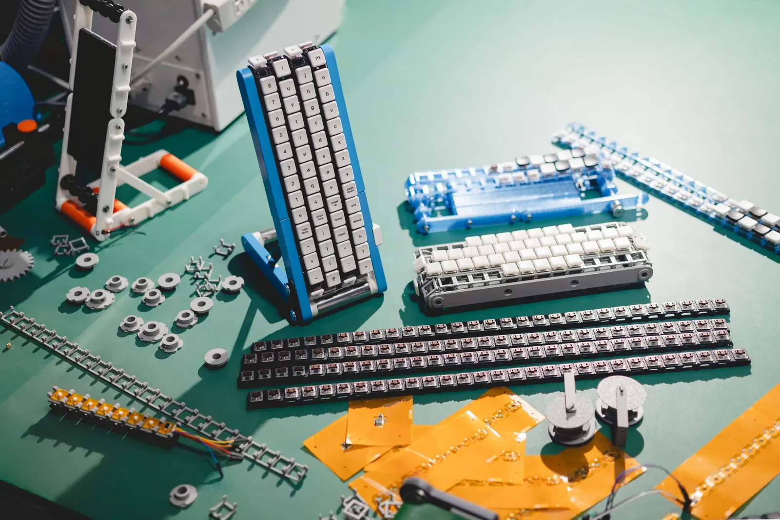Google Bikin Keyboard Belt, Bisnis Wajib Berinovasi!